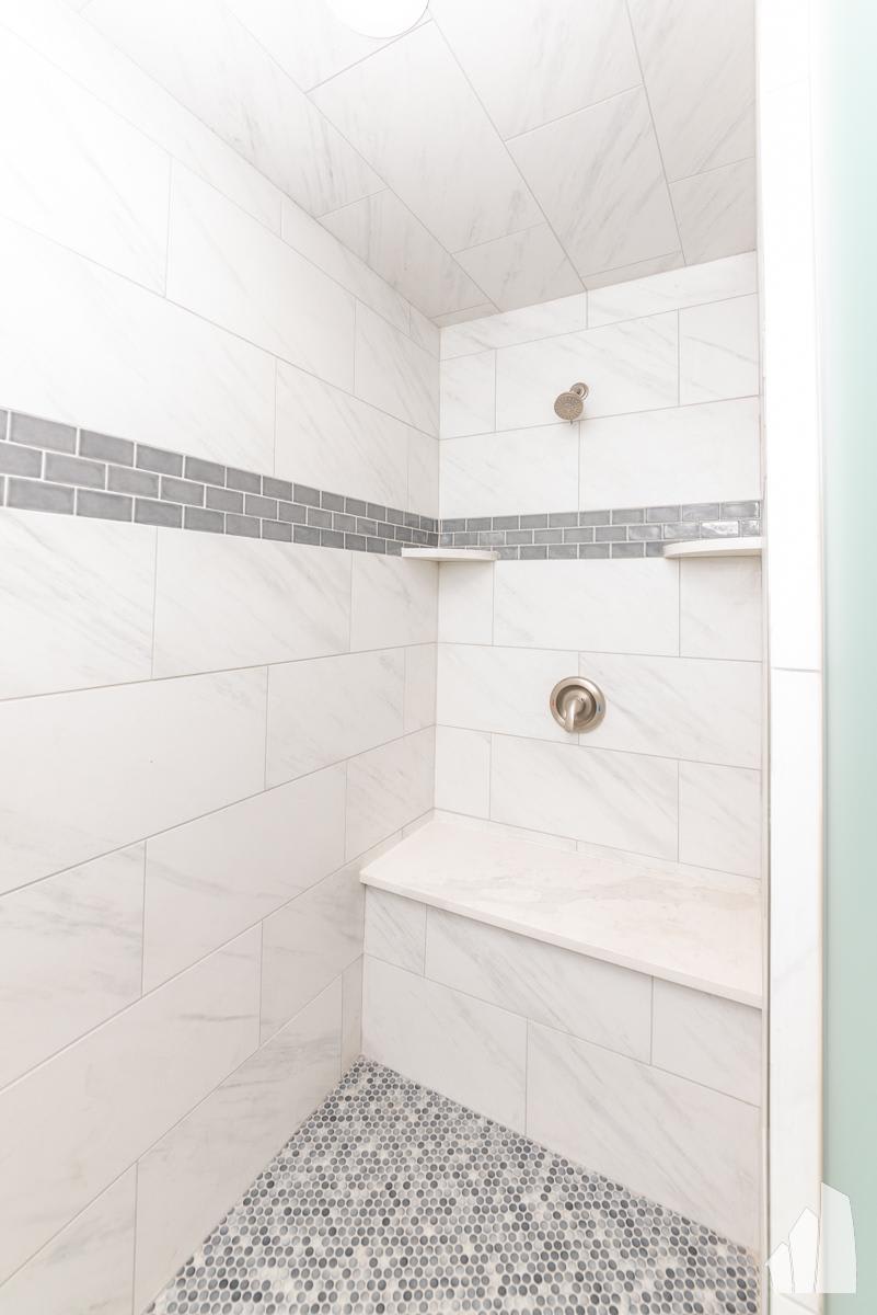 1446 W Lexington, Unit 2 – photo 3