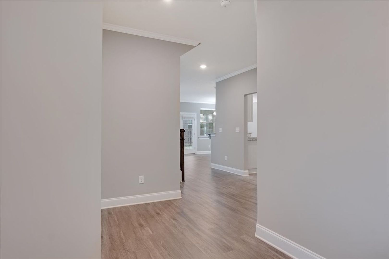 MOVE IN READY – photo 4