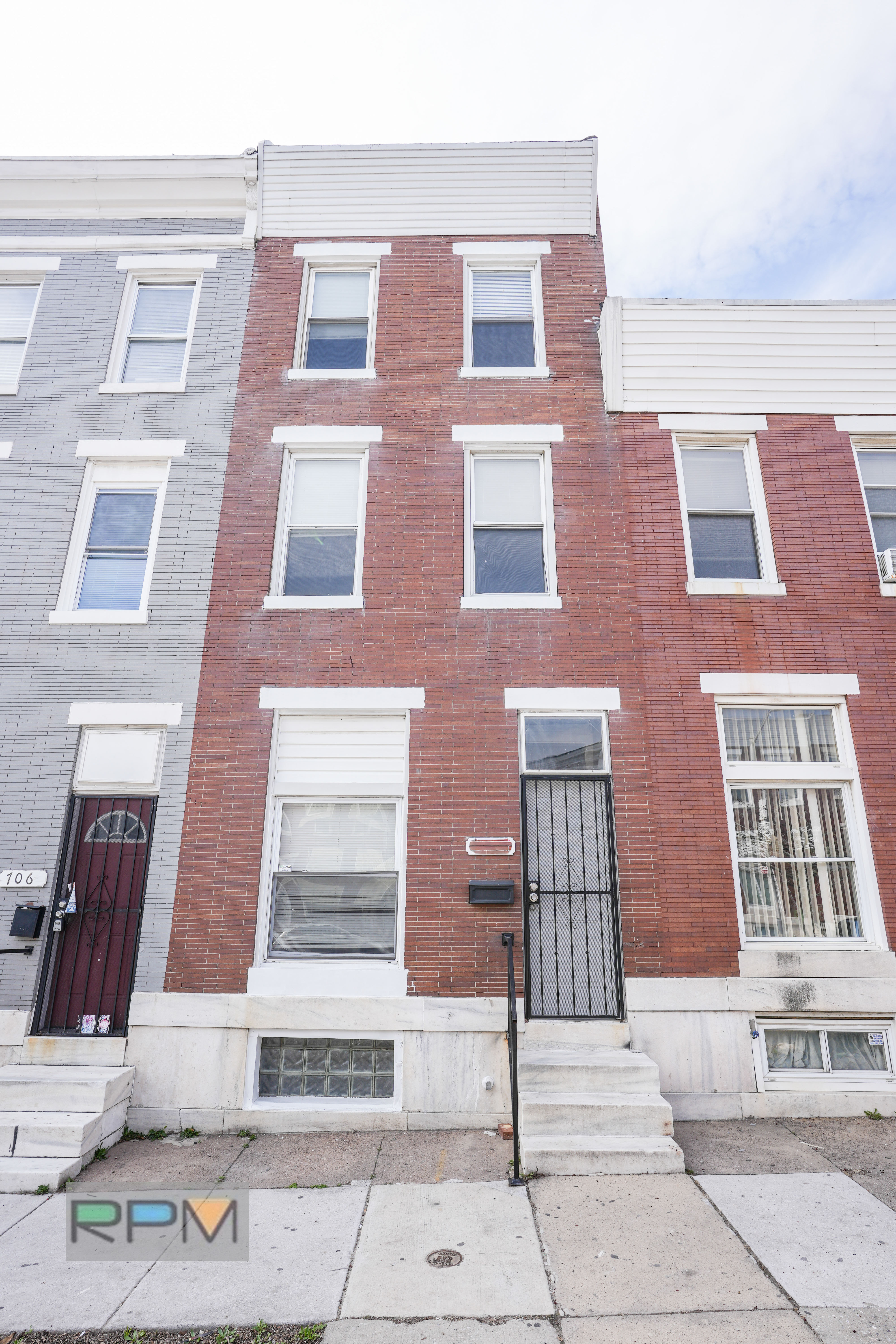 708 N Kenwood Ave – photo 1