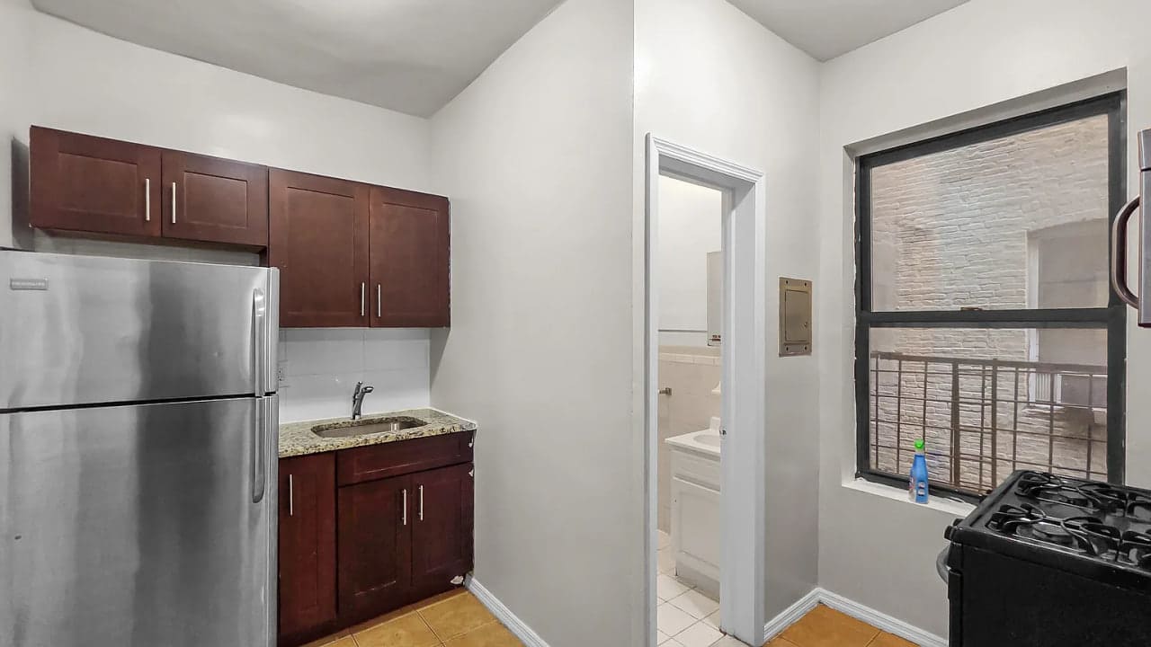 216 W 145Th St Apt 22D – photo 1