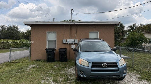 646 NW 14th Ter – photo 3
