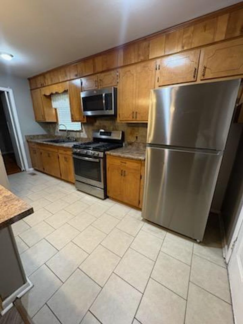 2668 Vernon Drive – photo 4