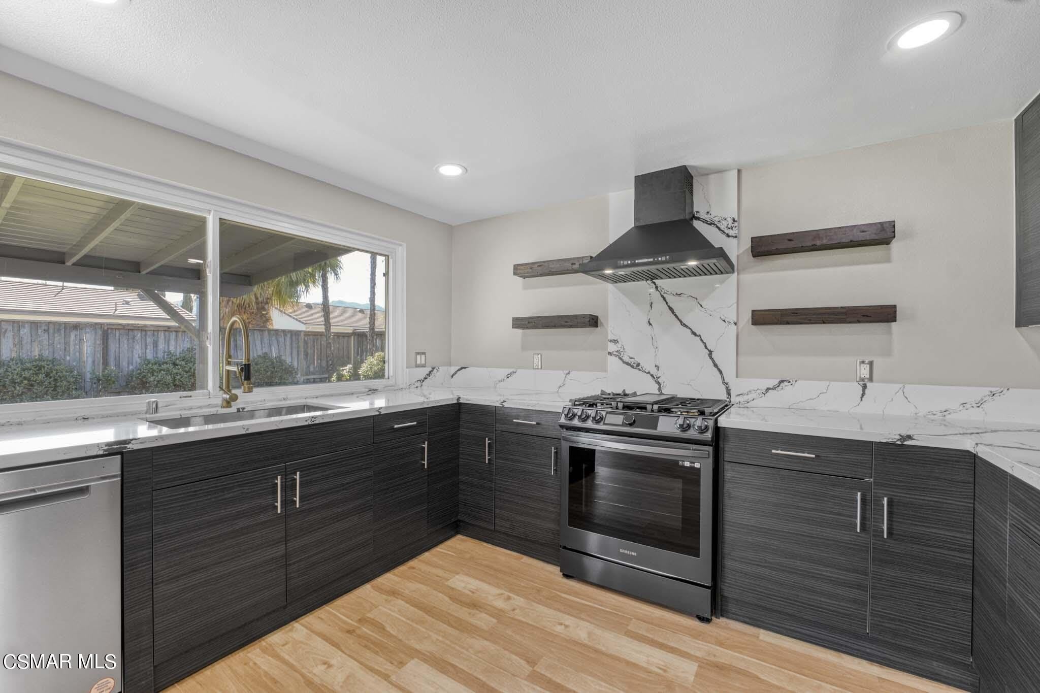 32004 Grenville Court – photo 4