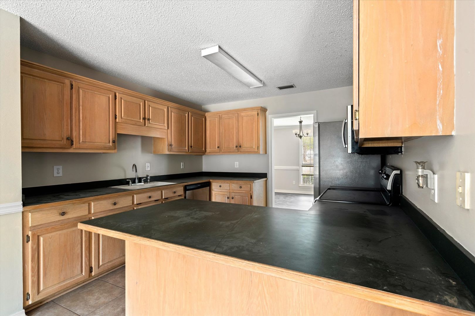 UPCOMING LISTING – photo 5