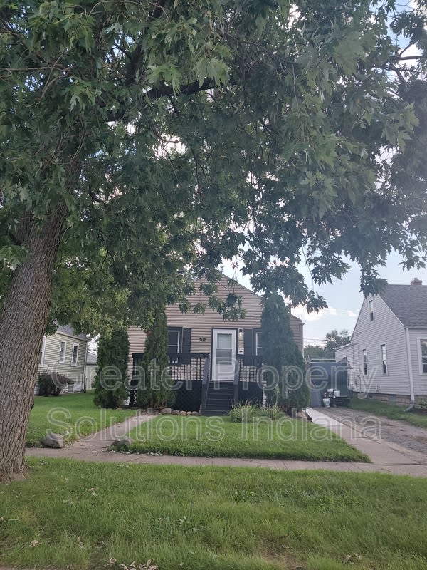 3112 Kenwood Street – photo 1