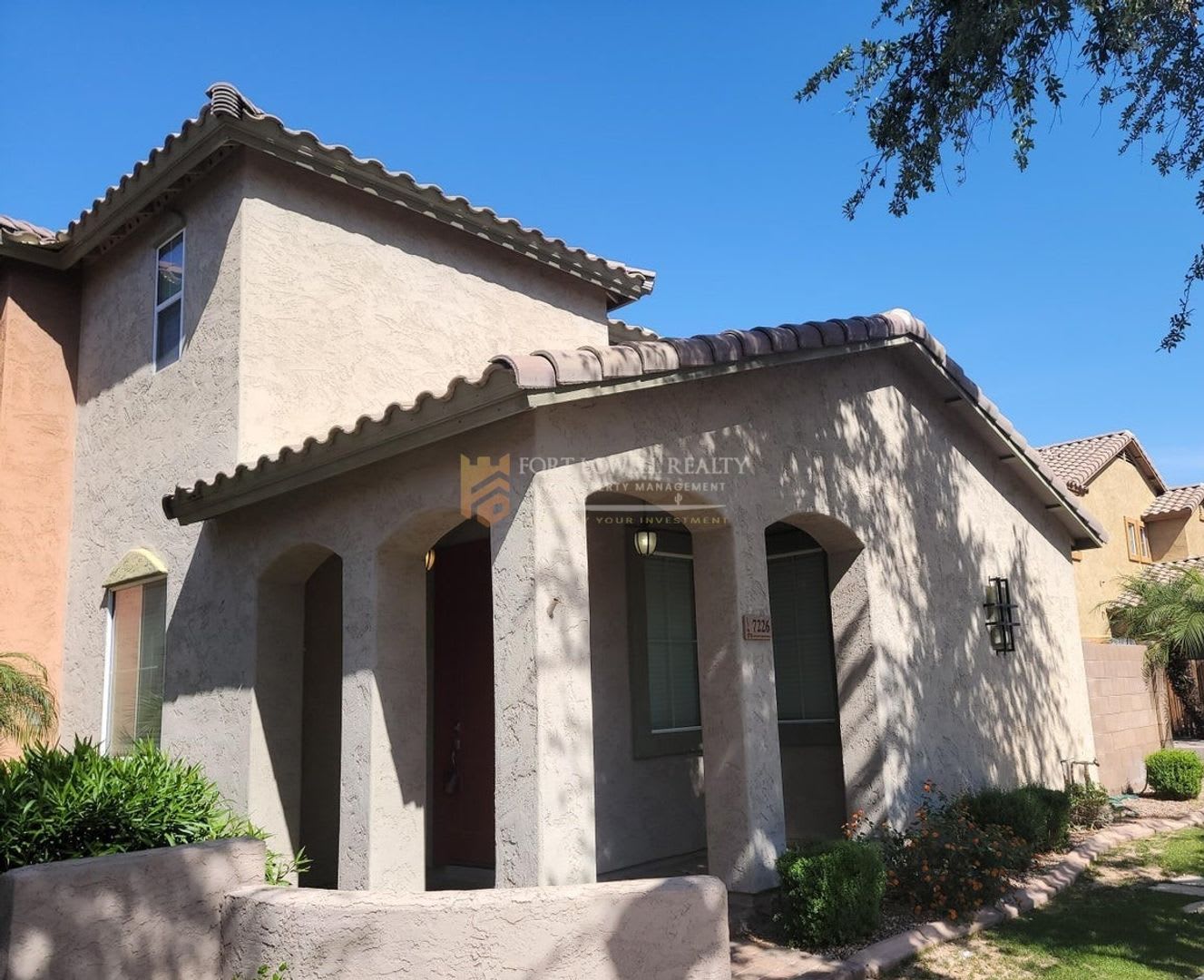 3 Bedroom 2 5 Bathroom Home Available Now – photo 1