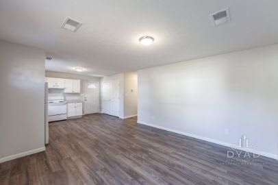 121 Saint George Avenue – photo 5