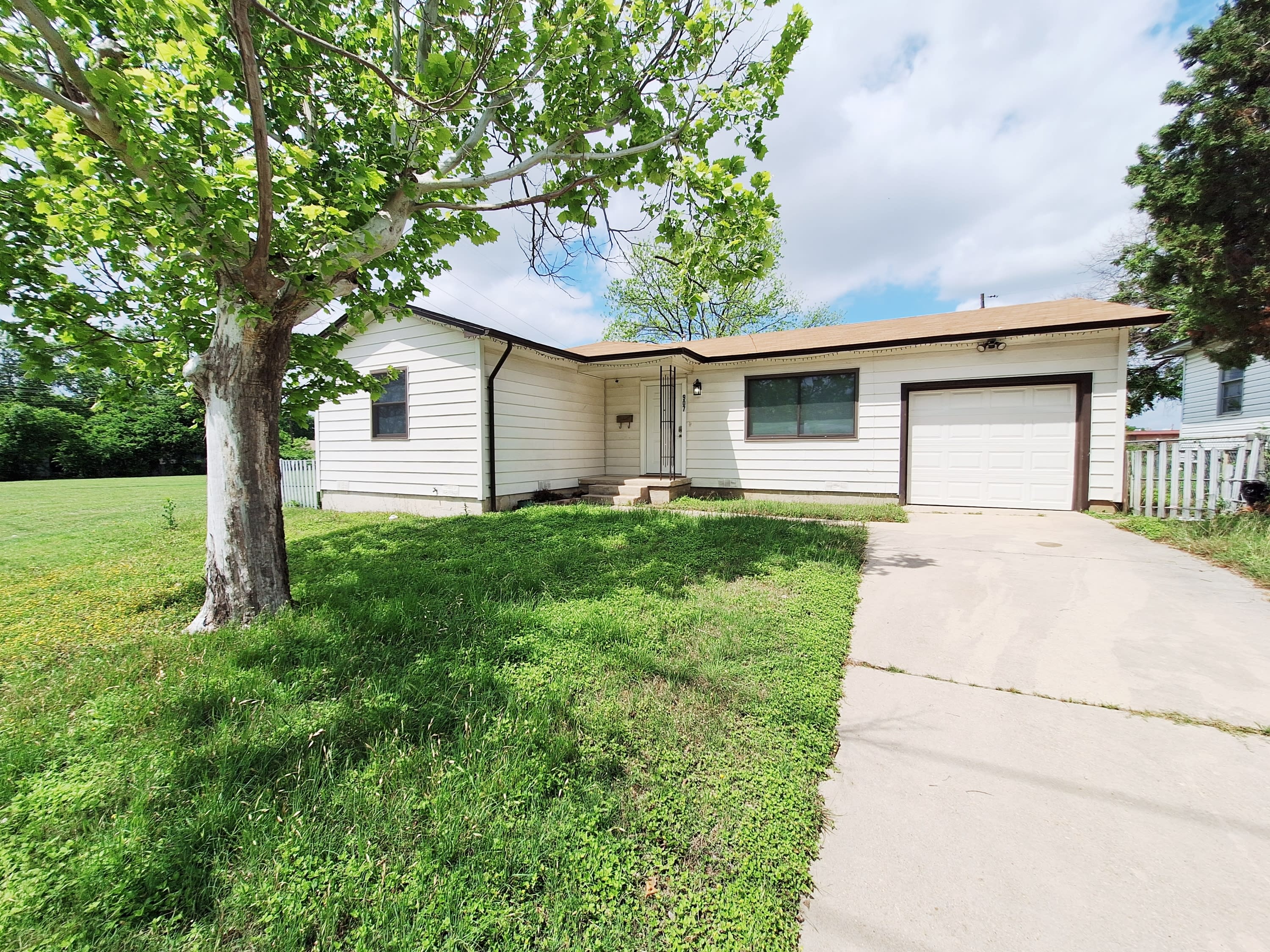 907 Jefferis Avenue – photo 2