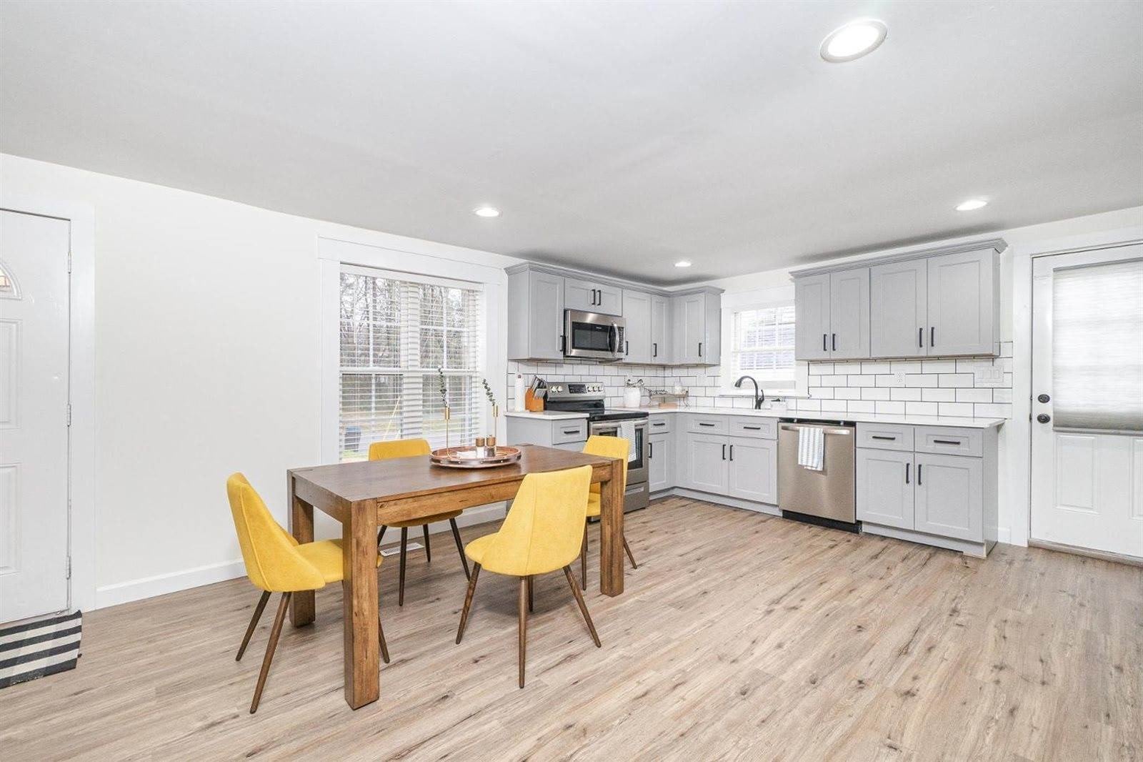 412 1st Street – photo 3