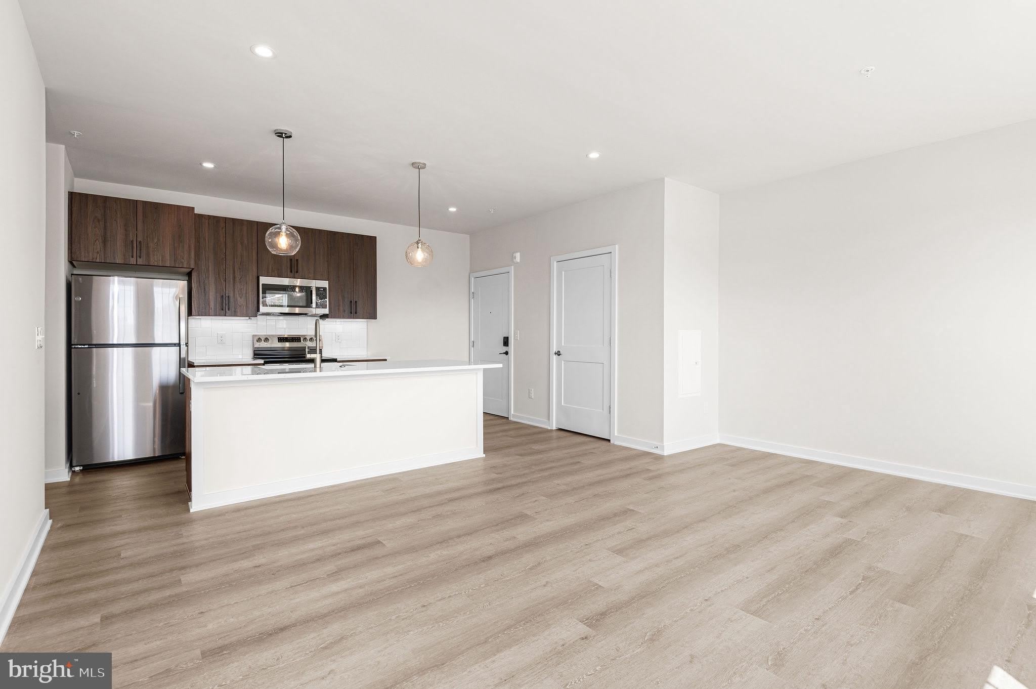 26 S York Road – photo 5