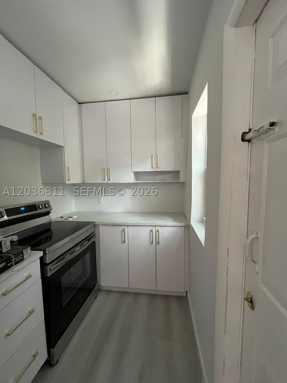 602 SW 13th Ave – photo 2