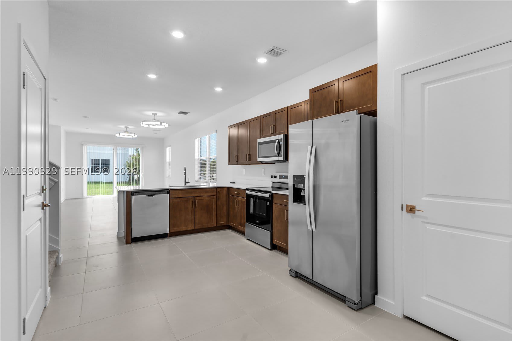 615 Ne 1St Terrace – photo 4