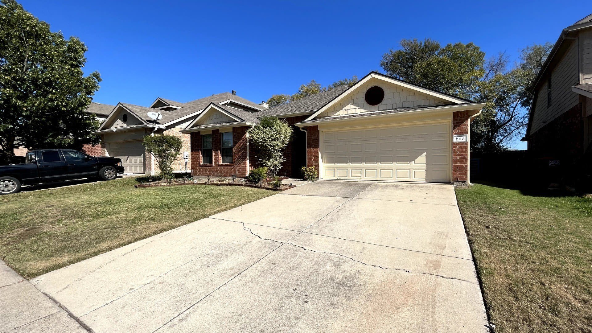 233 Niagara Falls Drive – photo 1