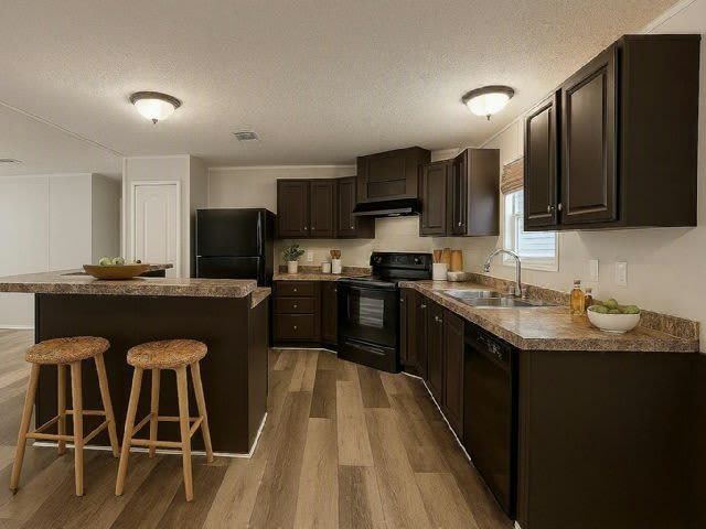 7055 Greenbrier Village Drive – photo 2