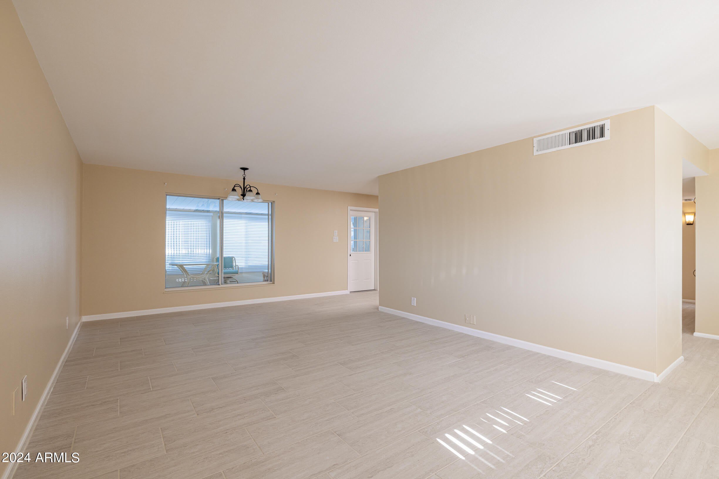 12208 N PEBBLE BEACH Drive – photo 3
