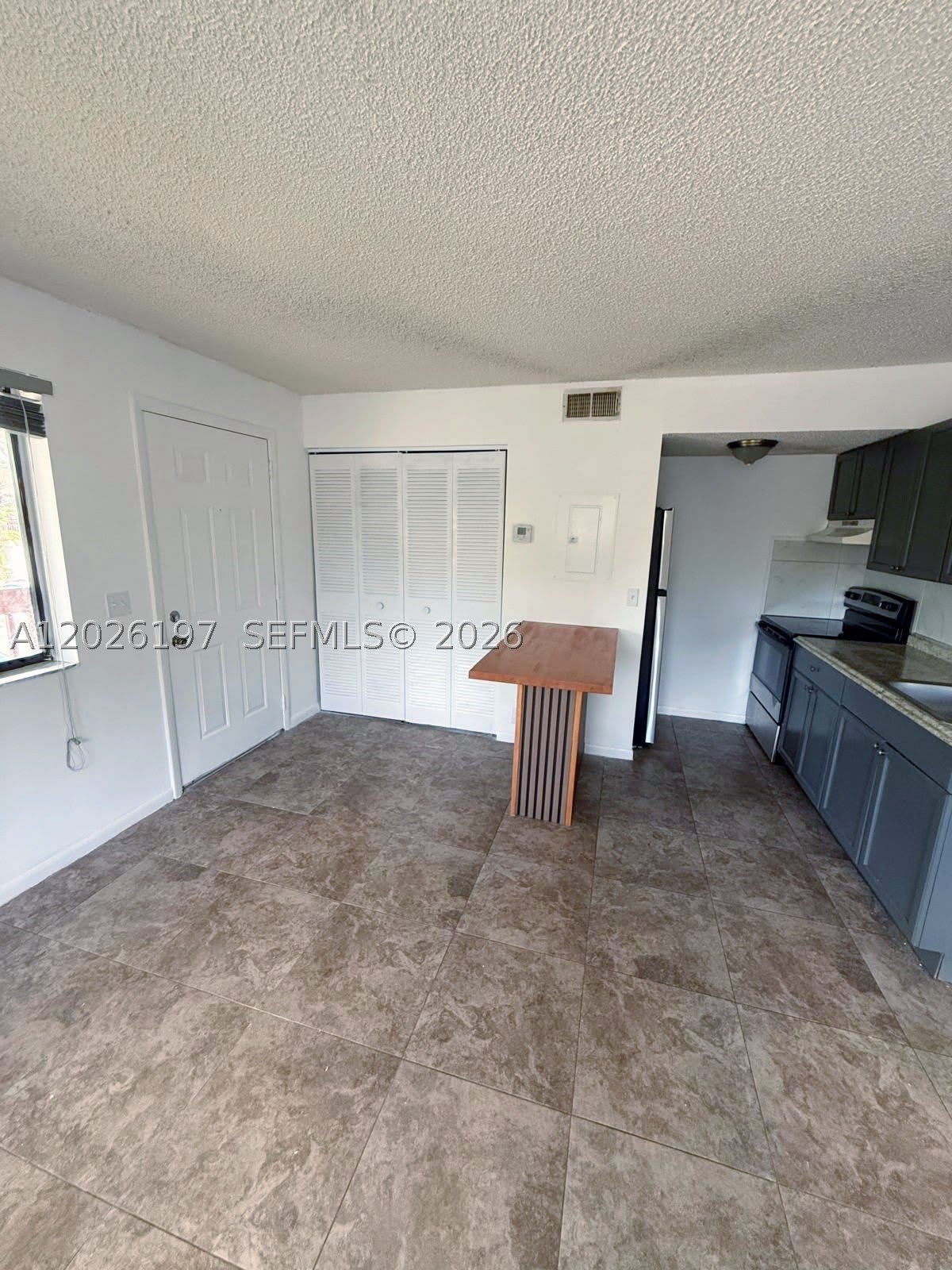 2070 NW 43rd Ter – photo 5