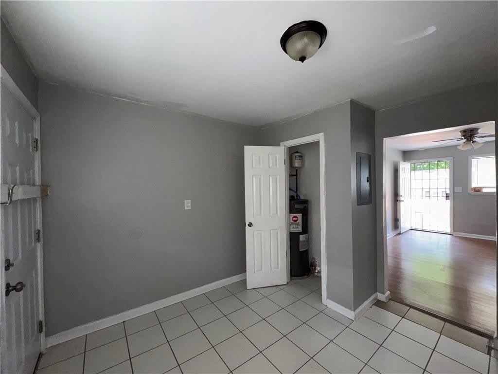 2430 Perry Boulevard Nw – photo 3