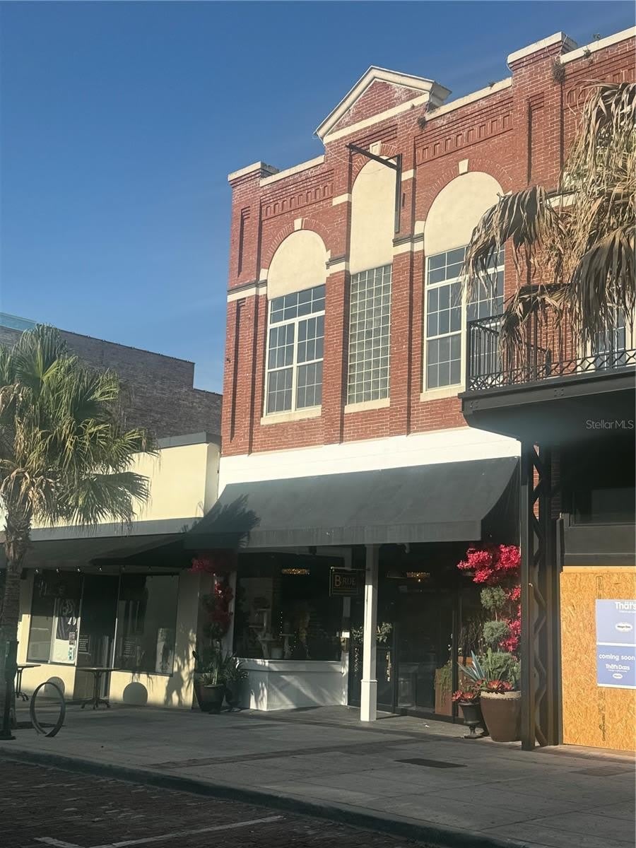 44 S MAGNOLIA Avenue – photo 1