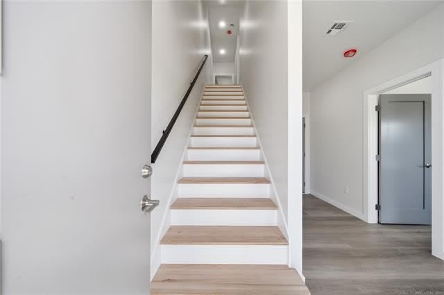 204 W Houston Street – photo 4