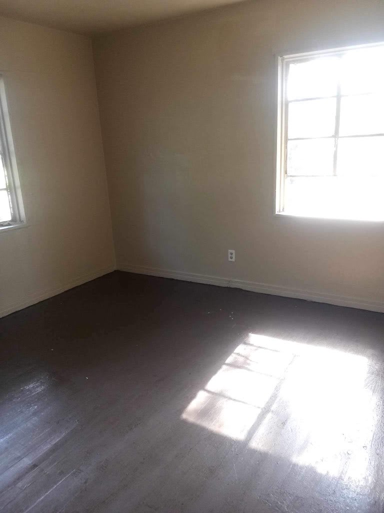 1048 Winn Street – photo 4