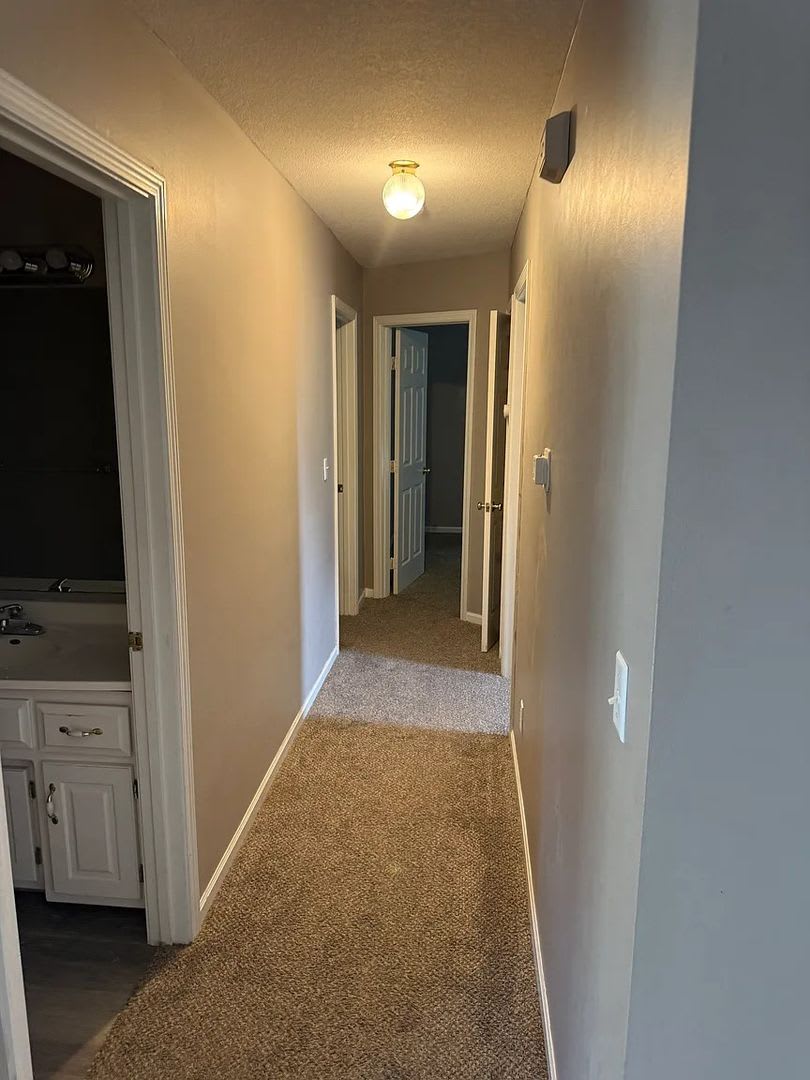 Beautiful 3Br 2Bth Home With 2 Car Att Gar – photo 3