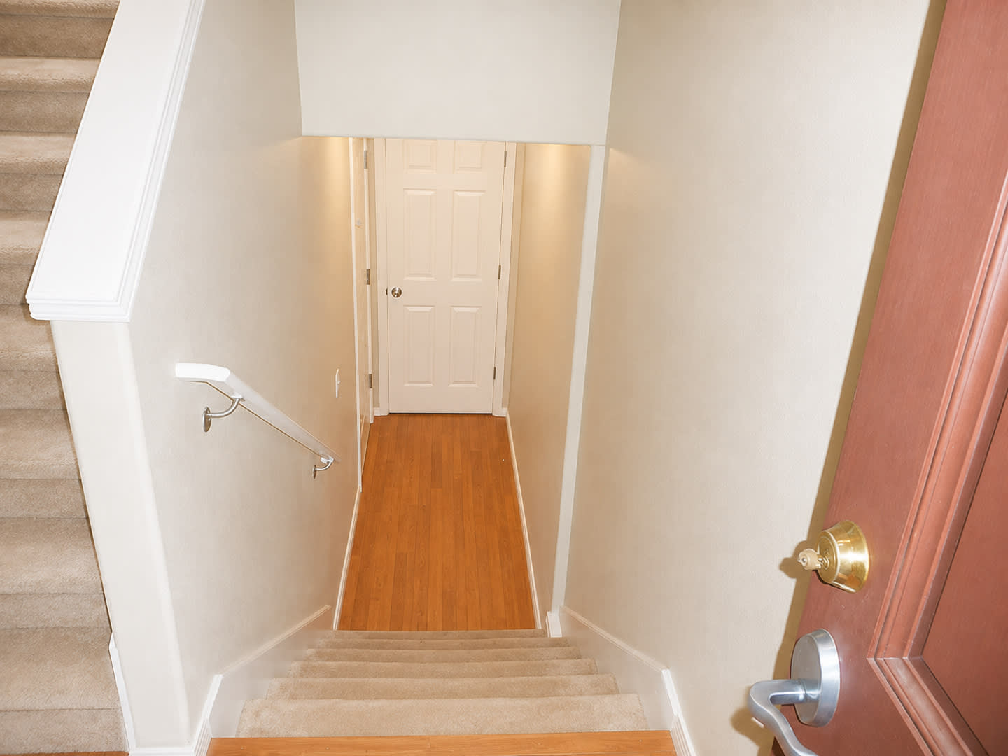Charming 3 Bd 2 5 Ba Single Family Home Prime Murray Hill Location In Beaverton – photo 2