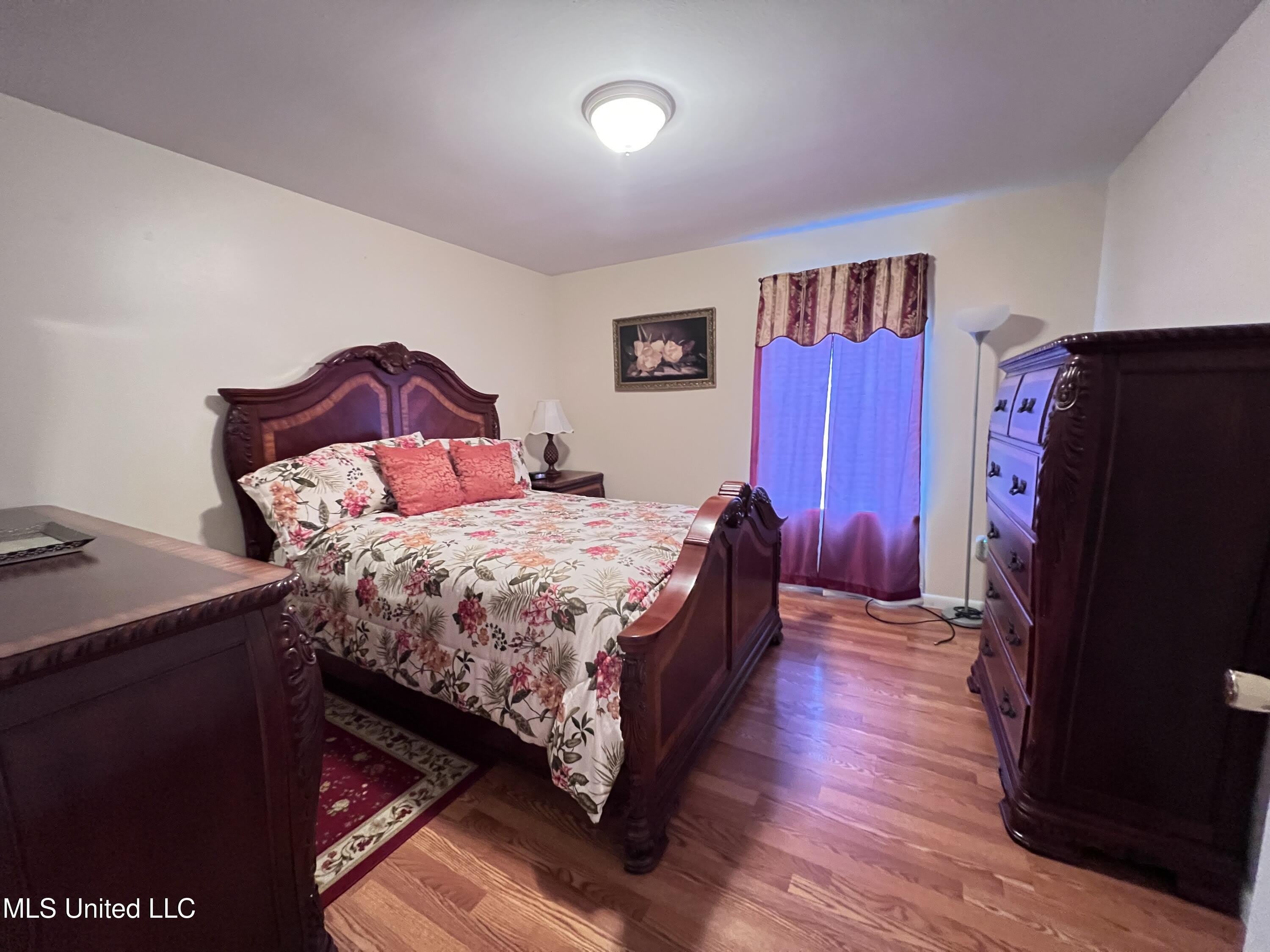 605 Victoria Street – photo 5
