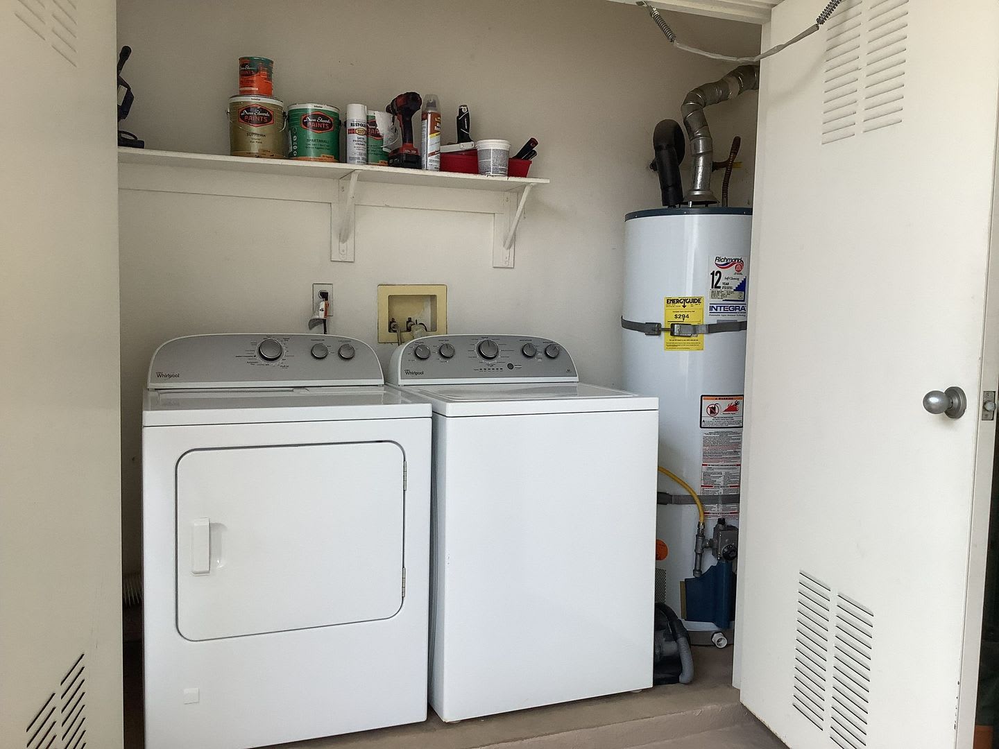 Upstairs Condo In The Remington Of Rancho San Diego With Laundry A Parking Spot Near All Grades Of School – photo 3