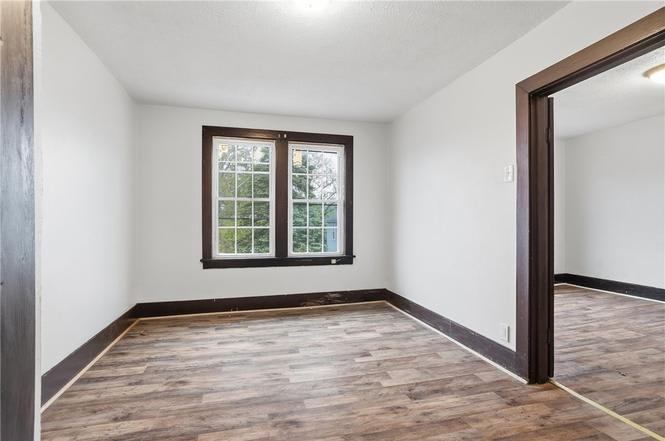 710 Catharine St – photo 3