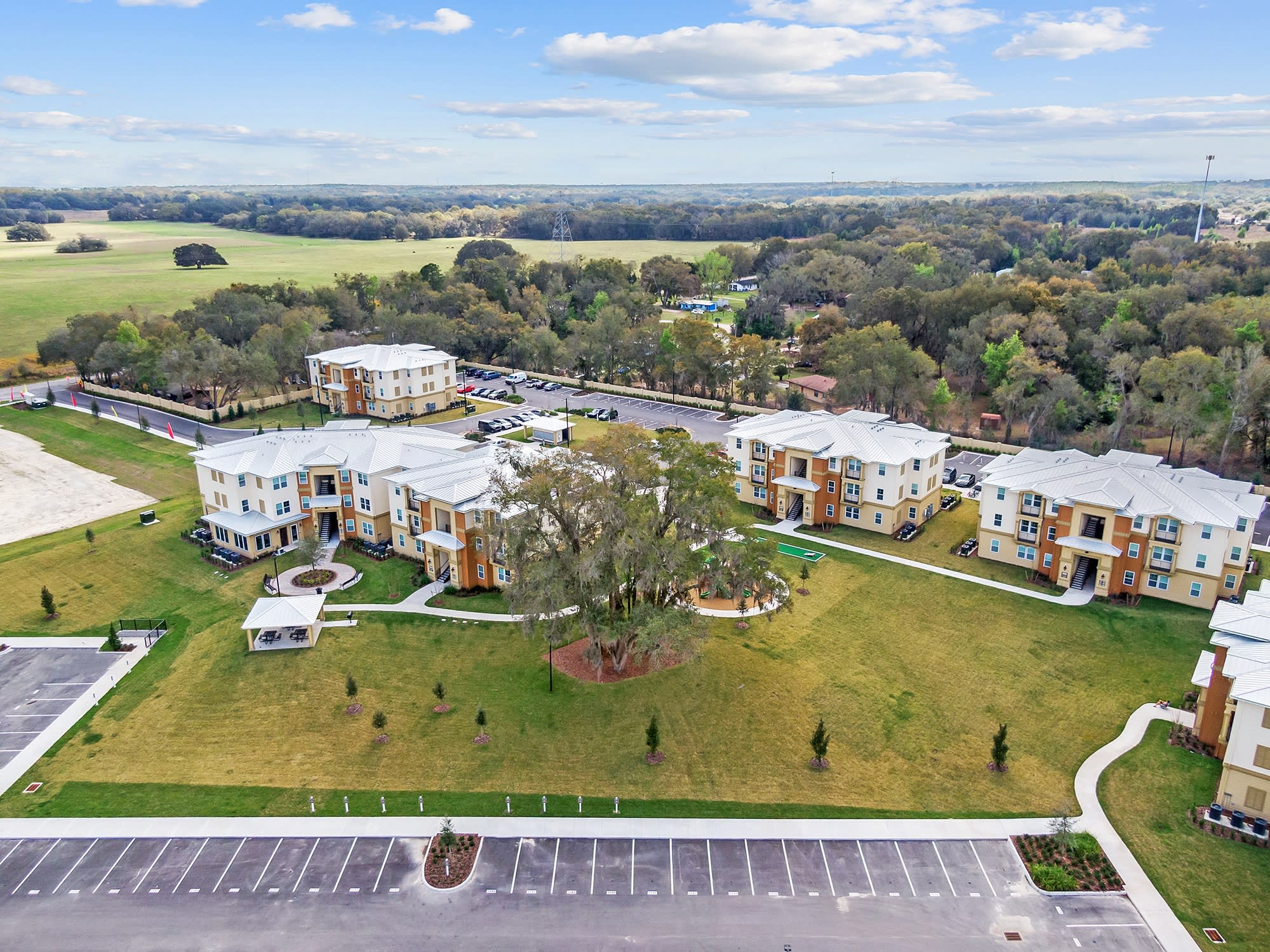 Lake Sumter Apartments – photo 2
