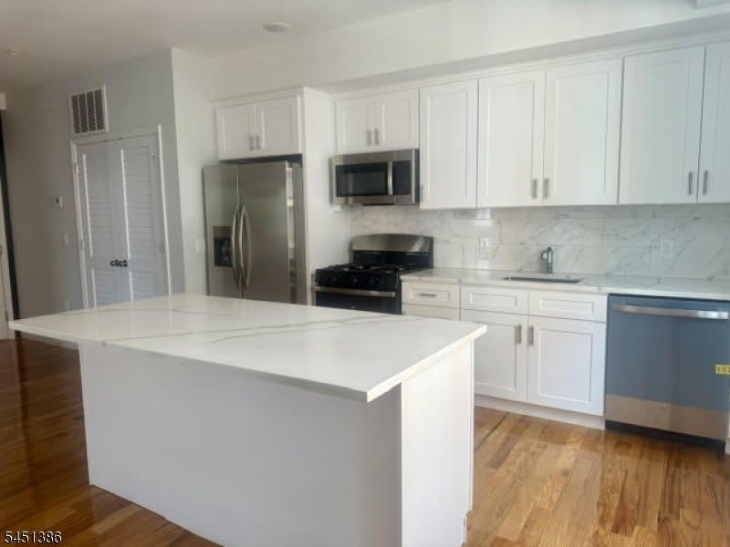 181 S Munn Ave Unit 2 – photo 3