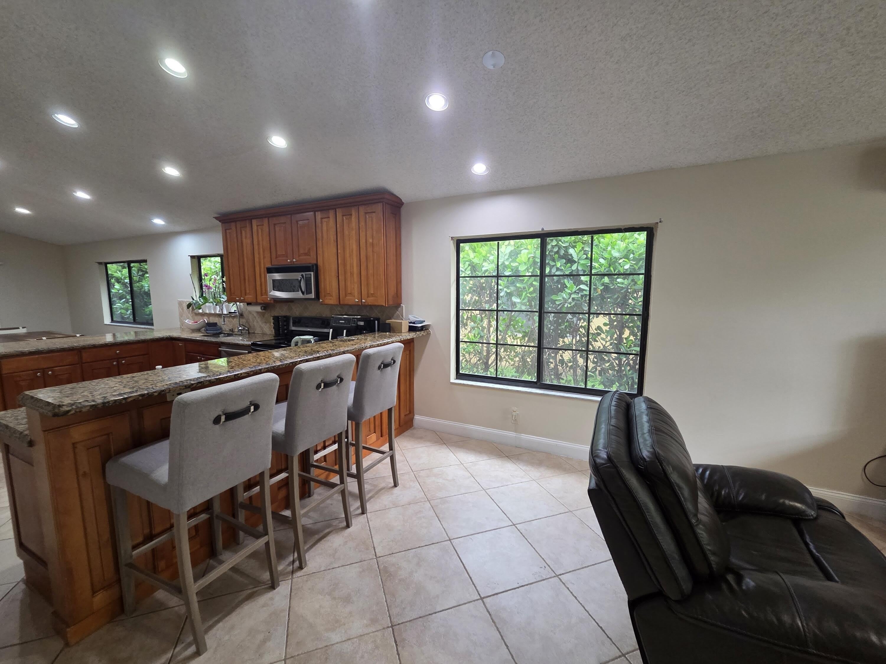4170 Nw 6Th Street – photo 5