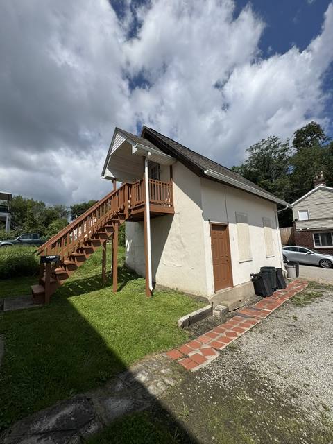 315 W Otterman St – photo 2