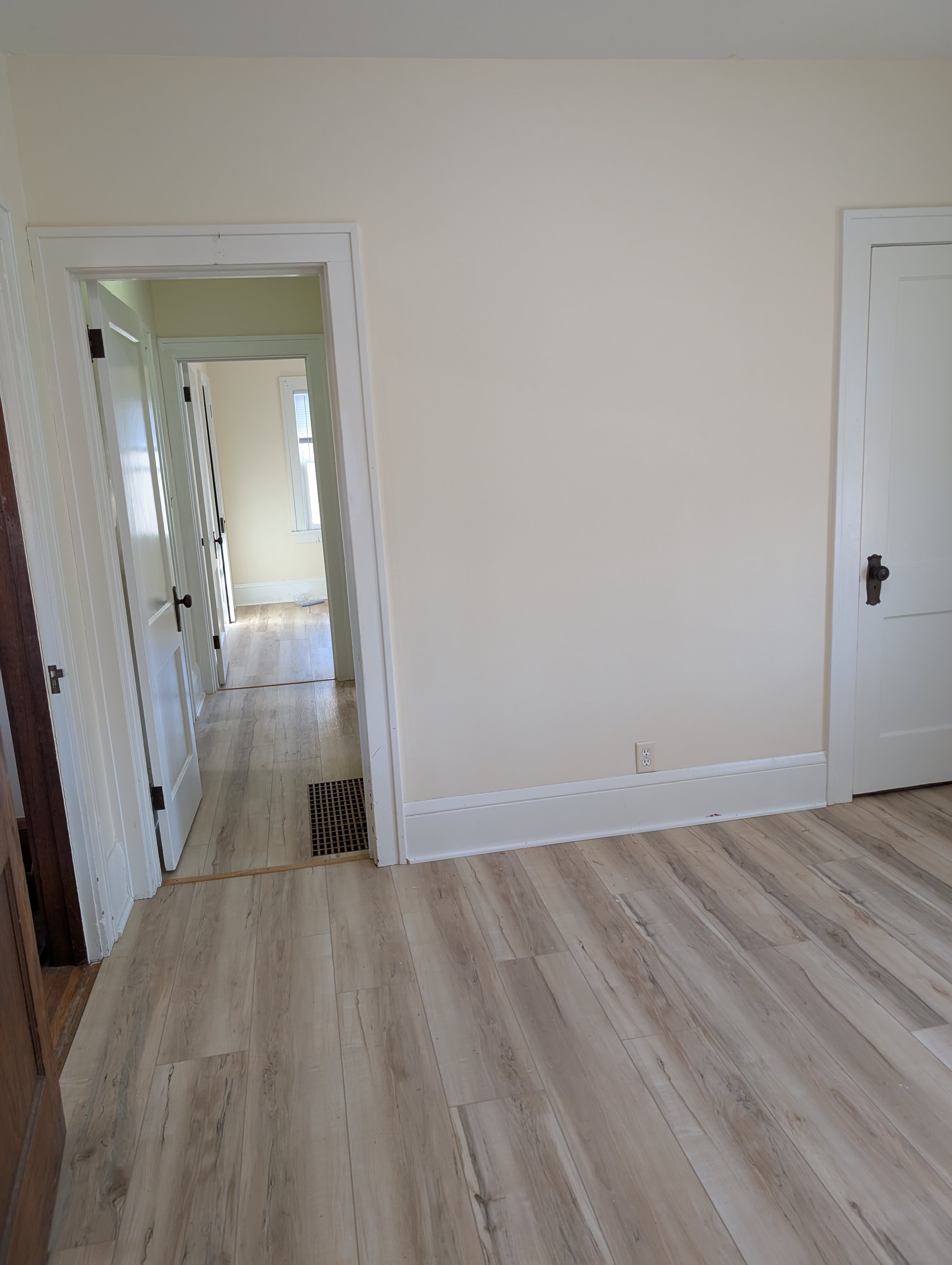 1501 North 44th Avenue – photo 4