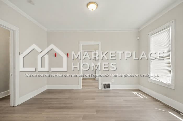 15560 LaSalle Blvd – photo 5
