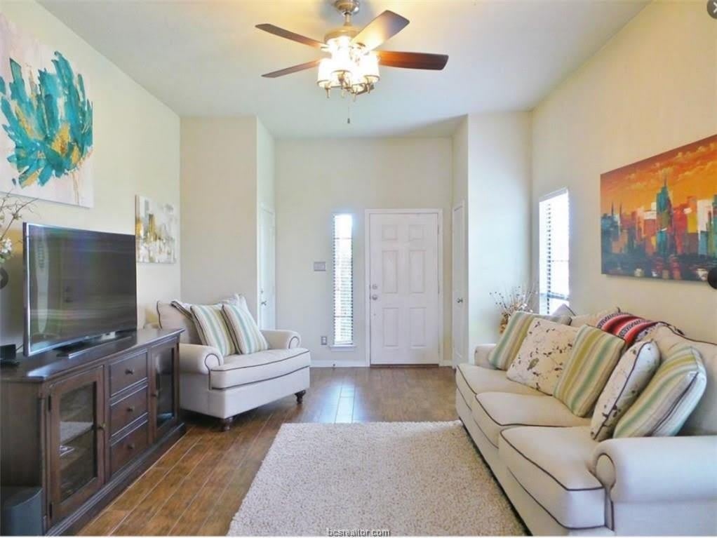 2711 Silver Oak Drive – photo 5