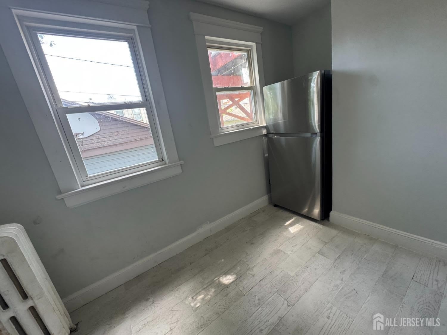 266 Sandford Street – photo 4