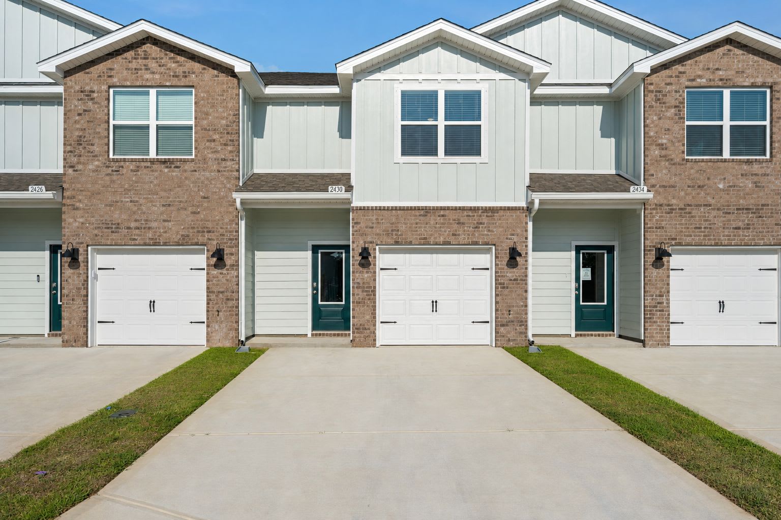 2430 Cliff Hollow Cir – photo 3
