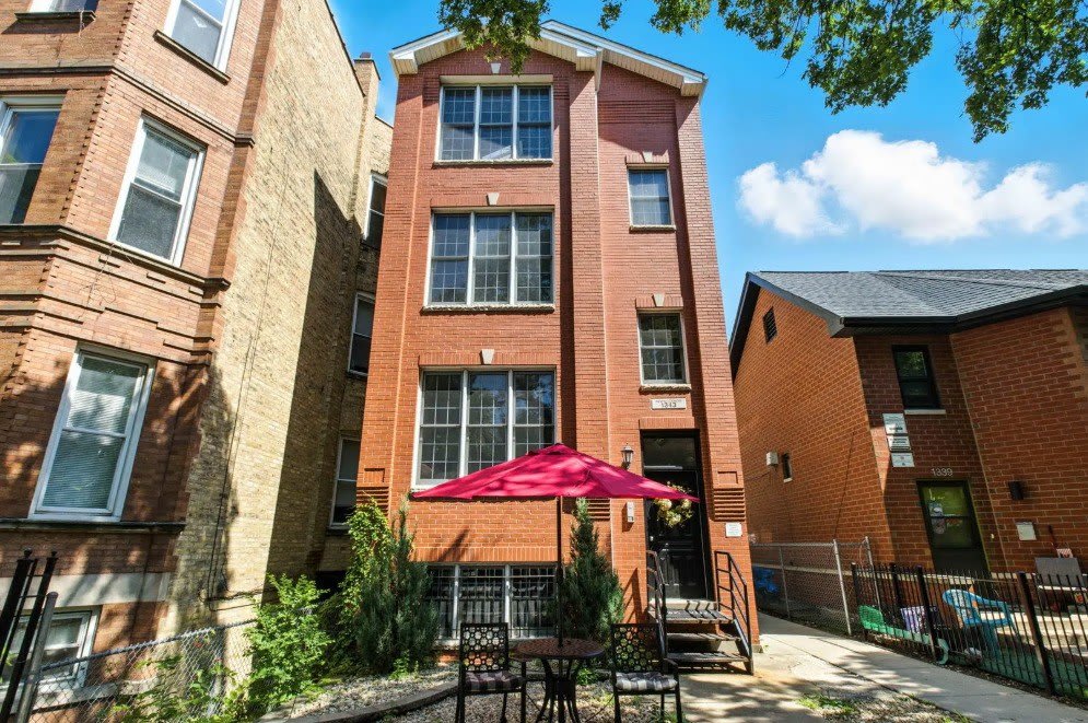 1343 N Leavitt Street – photo 1