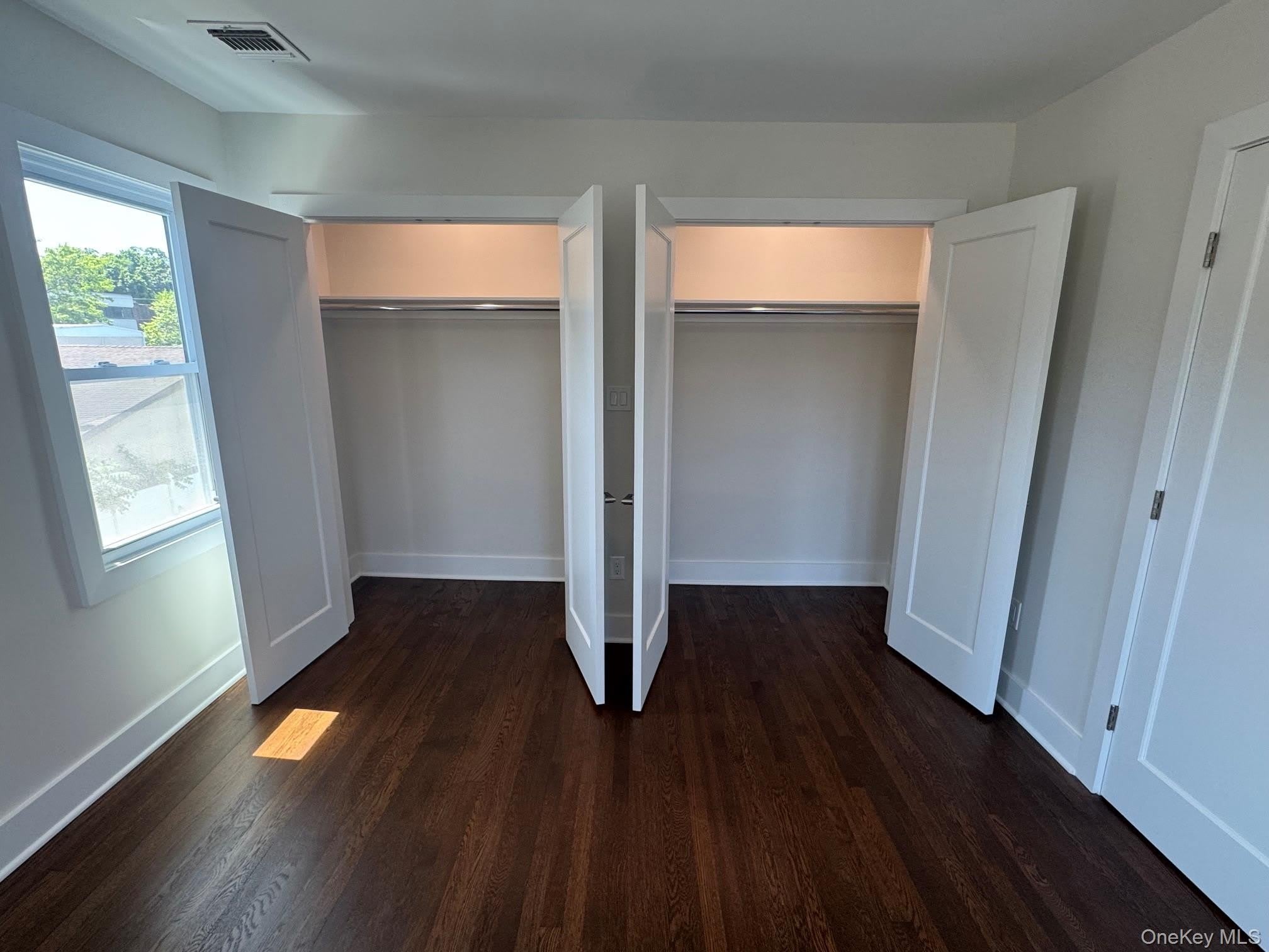 482 Fourth Avenue – photo 5