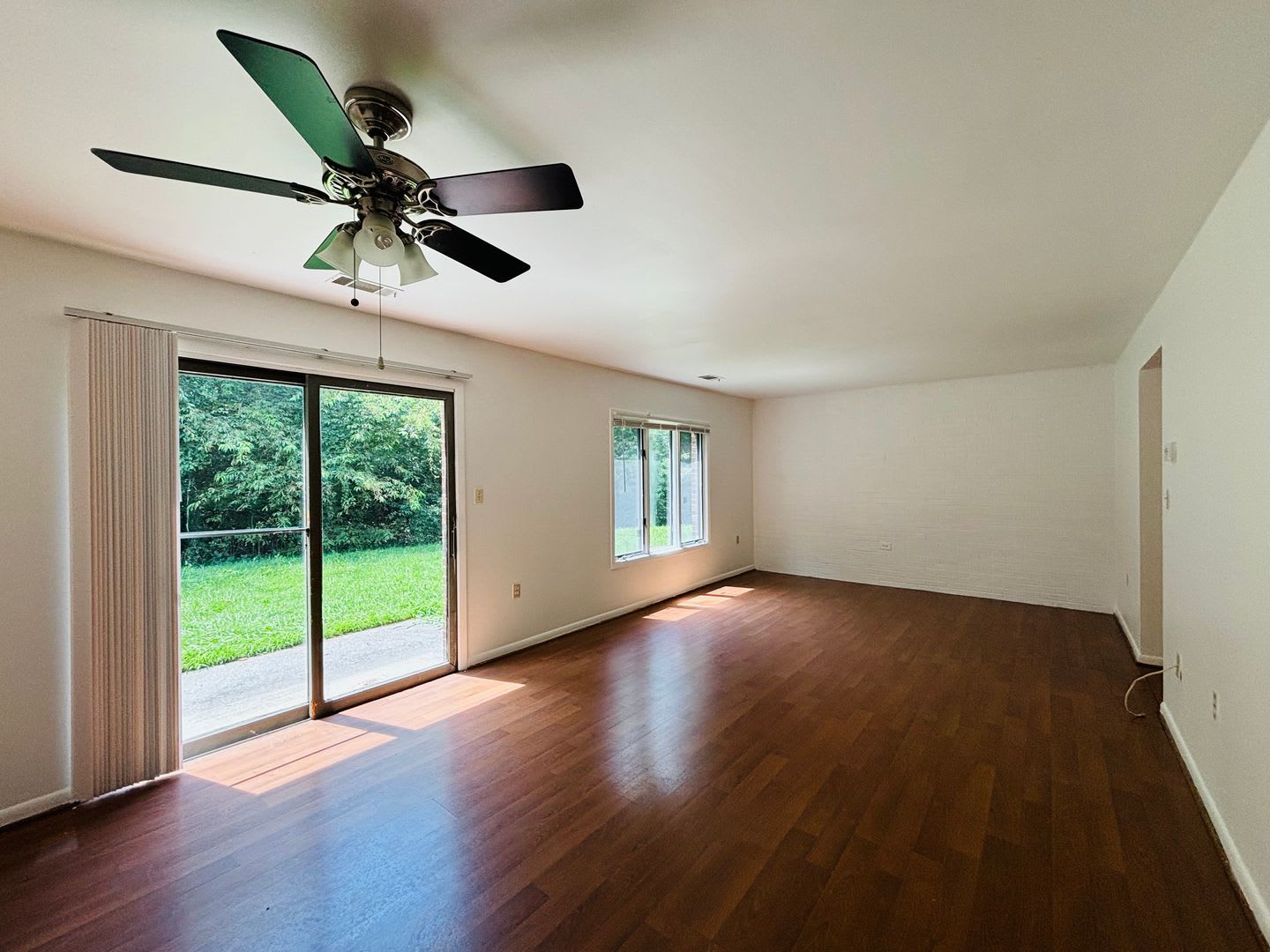 3 Bedroom 2.5 Bath Townhouse – photo 3
