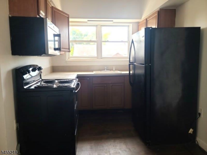 304 Franklin Ave – photo 2
