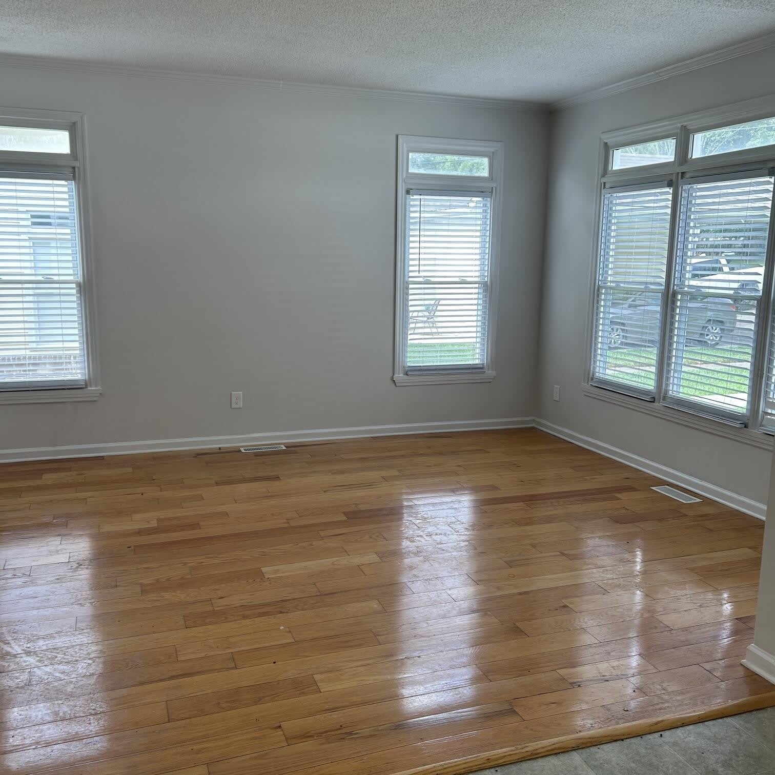 260 Grove Avenue Nw – photo 3