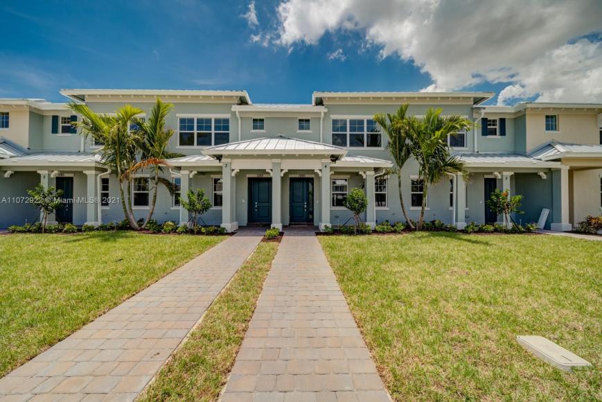 1280 Eucalyptus Dr – photo 3