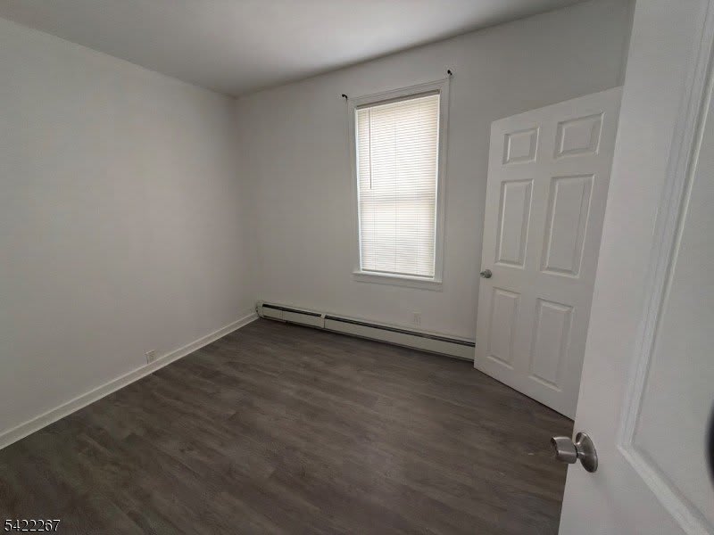 70 Welland Ave – photo 2