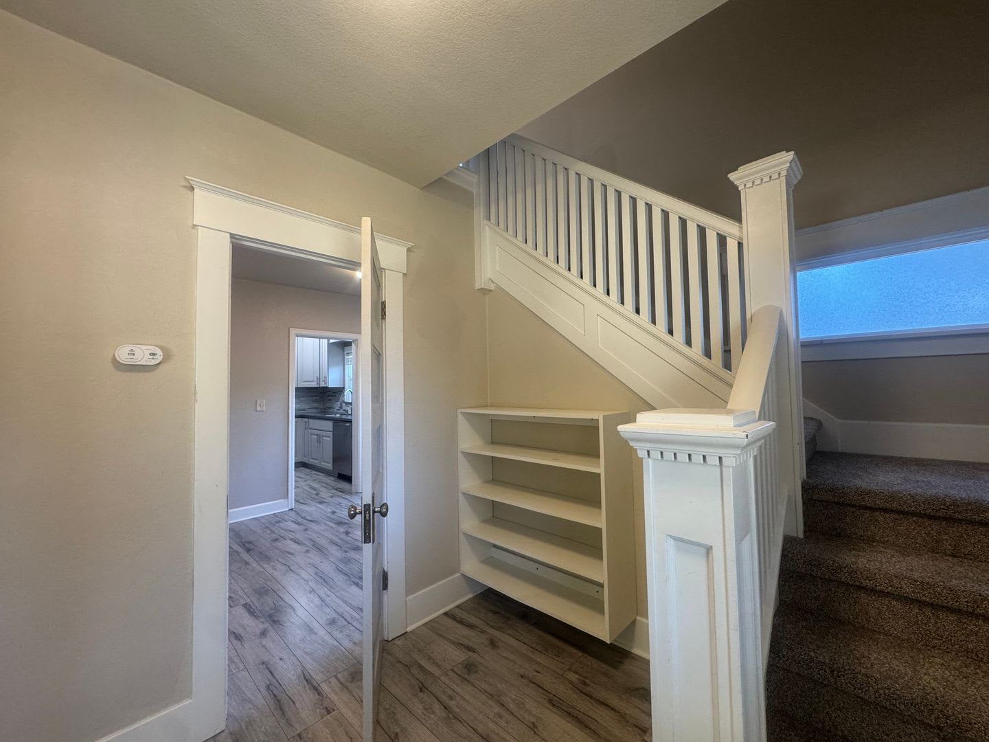 Huge 4 bedroom -A stones throw to PLU! – photo 5