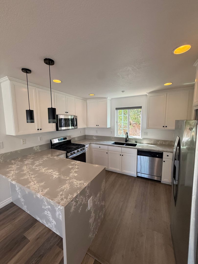 3 BEDROOM TOWNHOME IN LA MESA – photo 2
