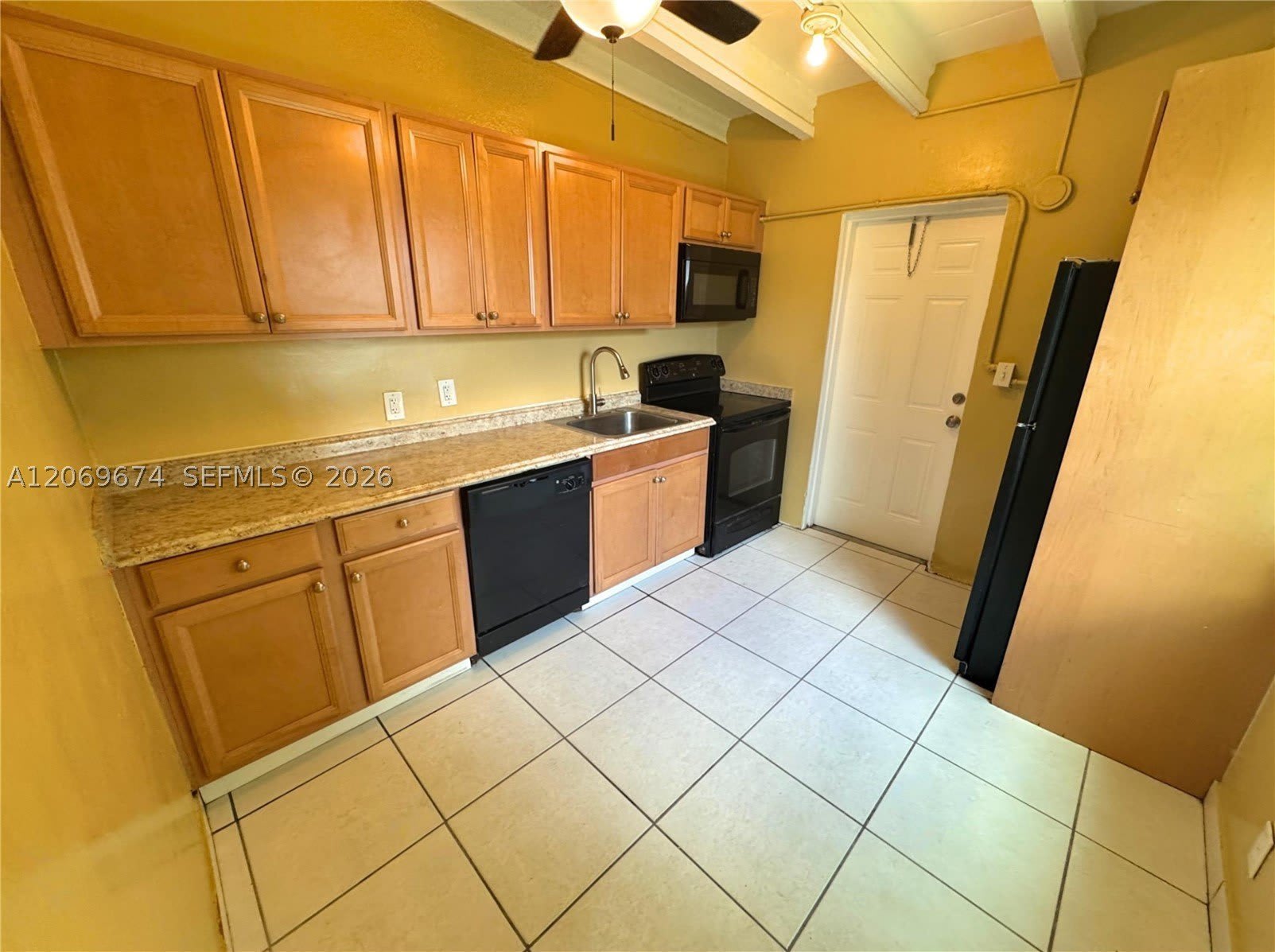 730 NW 15th Ter – photo 2