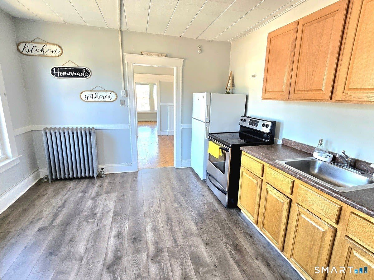 233 White Street – photo 3