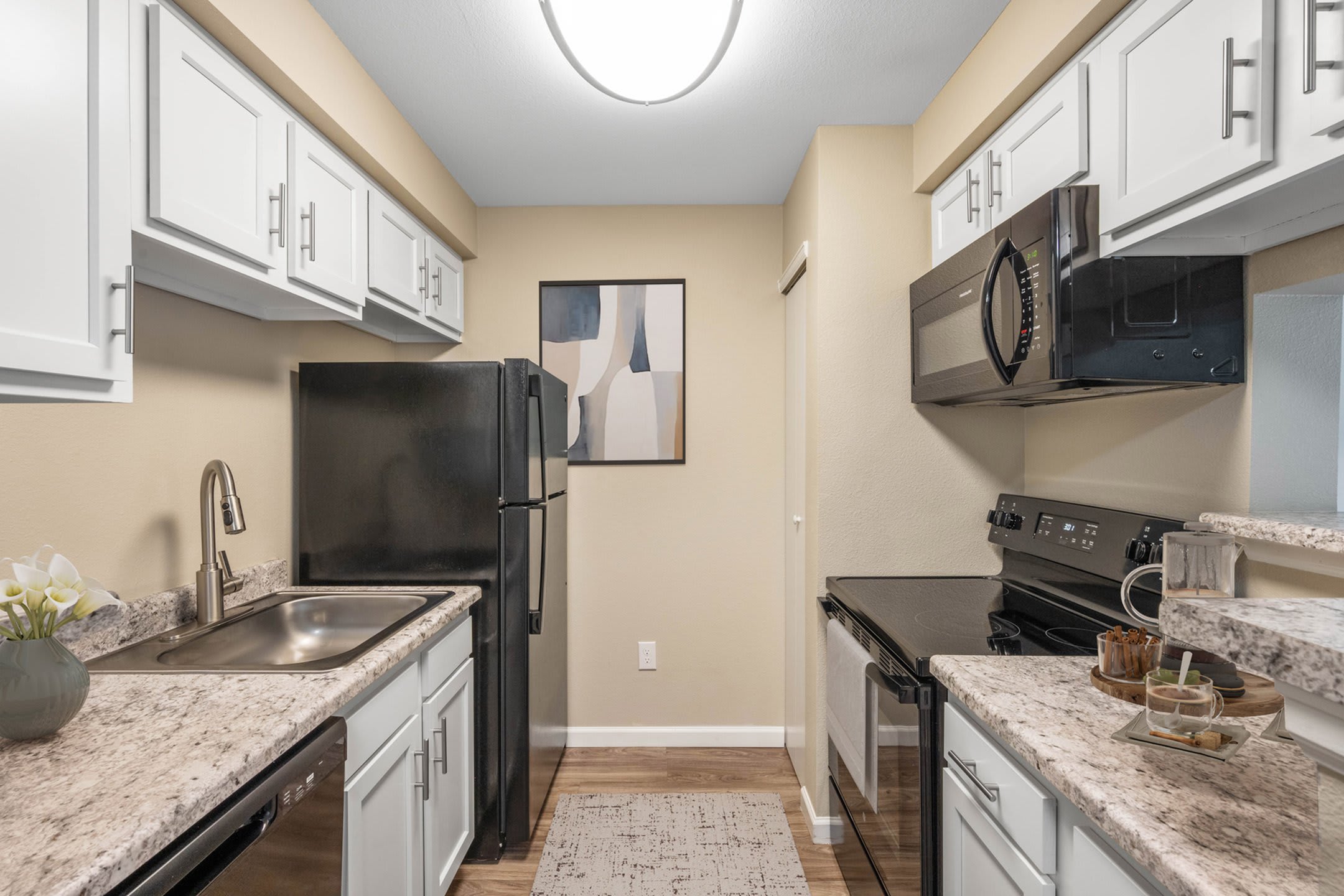 Bella Terra at City Center Apartments – photo 3